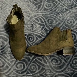 Madden Girl fall boots